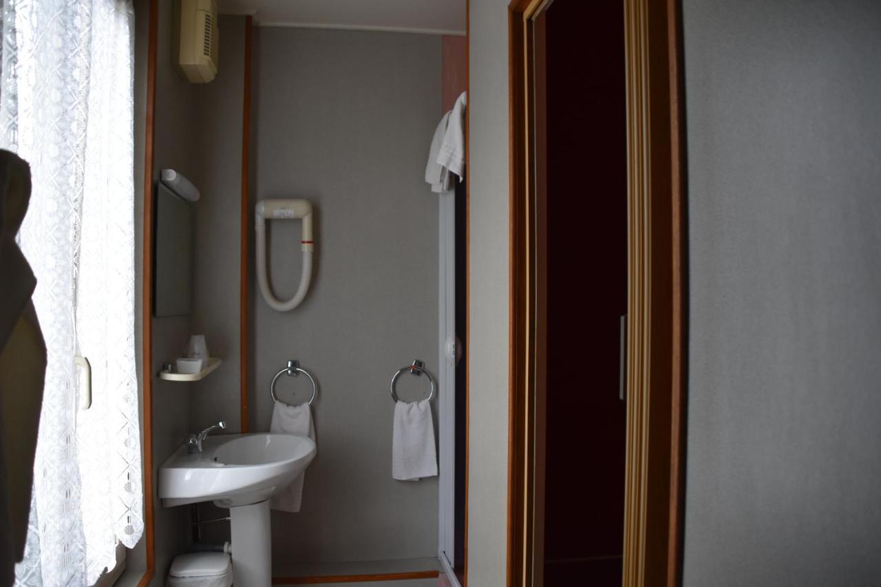 Le Rider Otel Bort-les-Orgues Dış mekan fotoğraf